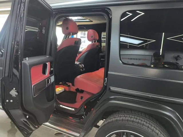 Mercedes-Benz G-Class 2023 G 500 interior photo 7