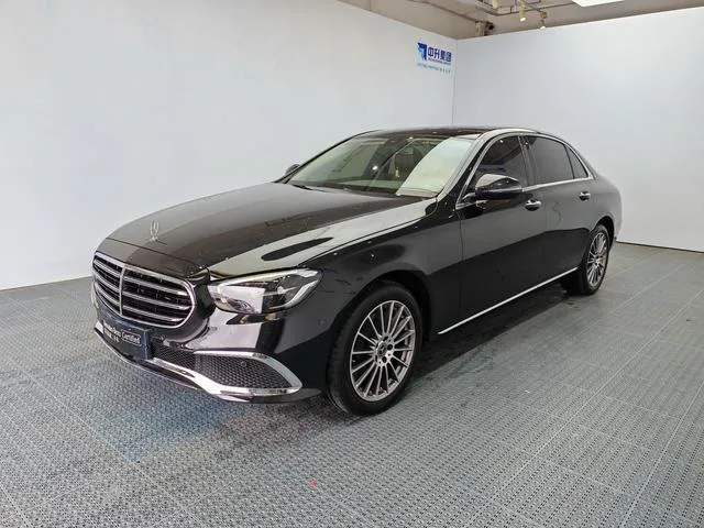 Mercedes-Benz E-Class 2023 E 260 L Coche exterior foto 1 Mercedes-Benz E-Class 2023 E 260 L Coche exterior foto 1
