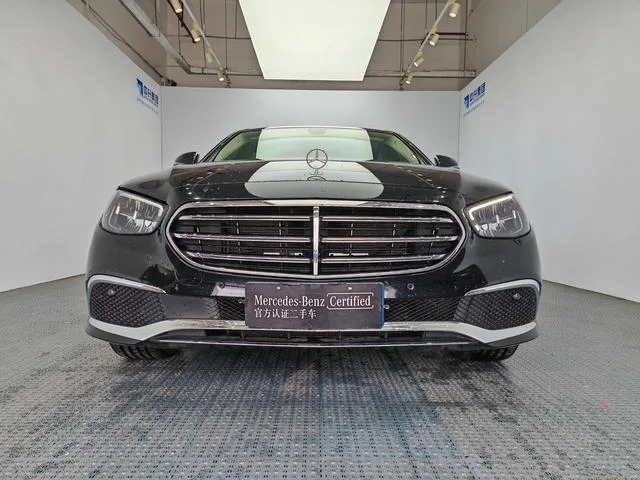 Mercedes-Benz E-Class 2023 E 260 L Coche exterior foto 2 Mercedes-Benz E-Class 2023 E 260 L Coche exterior foto 2