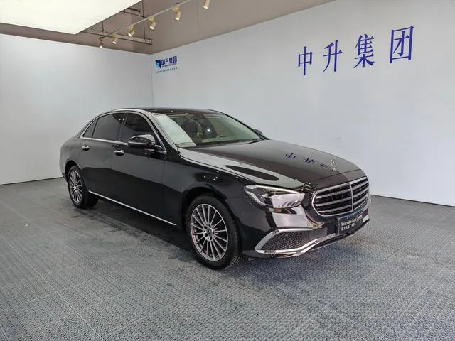 Mercedes-Benz E-Class 2023 E 260 L Coche exterior foto 3 Mercedes-Benz E-Class 2023 E 260 L Coche exterior foto 3