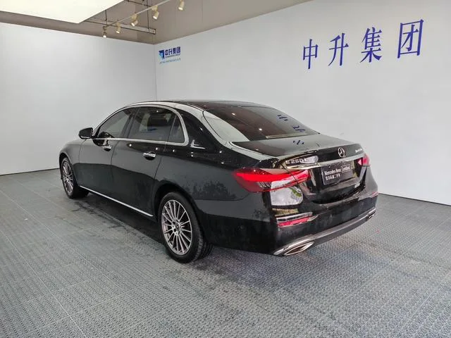 Mercedes-Benz E-Class 2023 E 260 L Coche exterior foto 4 Mercedes-Benz E-Class 2023 E 260 L Coche exterior foto 4