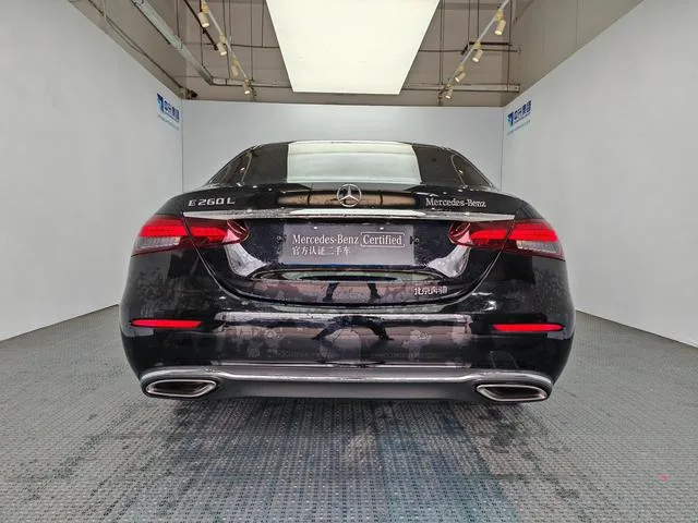 Mercedes-Benz E-Class 2023 E 260 L Coche exterior foto 5 Mercedes-Benz E-Class 2023 E 260 L Coche exterior foto 5