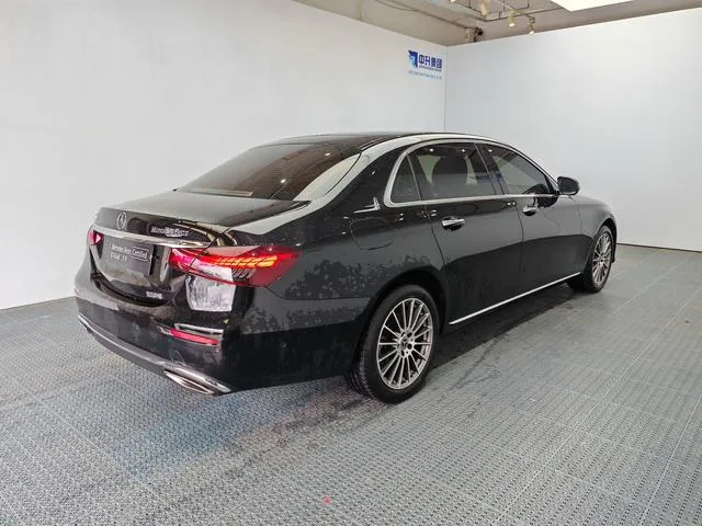 Mercedes-Benz E-Class 2023 E 260 L Coche exterior foto 6 Mercedes-Benz E-Class 2023 E 260 L Coche exterior foto 6