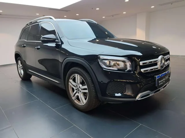 Mercedes-Benz GLB 2023 GLB 220 Dynamic exterior photo 2 Mercedes-Benz GLB 2023 GLB 220 Dynamic exterior photo 2