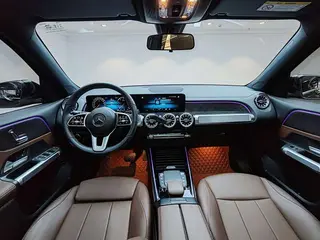 Mercedes-Benz GLB 2023 GLB 220 Dynamic interior photo 15 Mercedes-Benz GLB 2023 GLB 220 Dynamic interior photo 15
