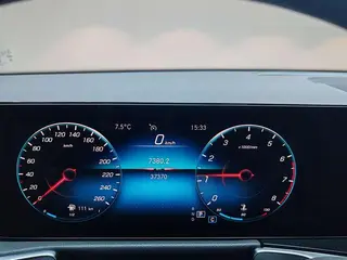Mercedes-Benz GLB 2023 GLB 220 Dynamic interior photo 17 Mercedes-Benz GLB 2023 GLB 220 Dynamic interior photo 17