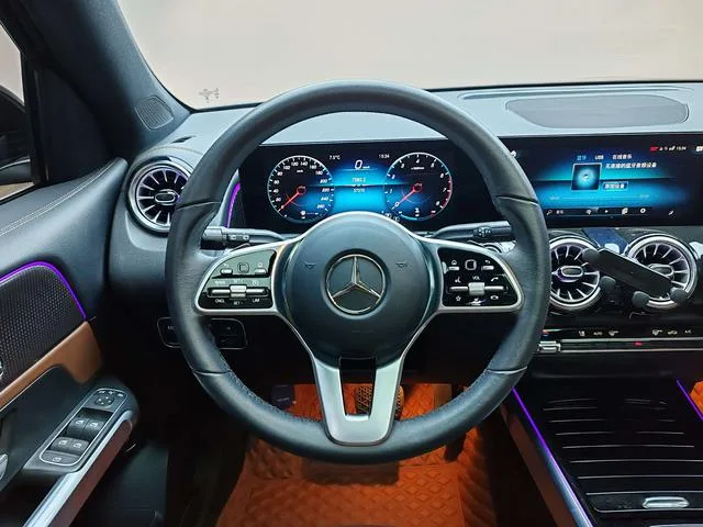 Mercedes-Benz GLB 2023 GLB 220 Dynamic interior photo 19 Mercedes-Benz GLB 2023 GLB 220 Dynamic interior photo 19