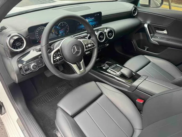 Mercedes-Benz A-Class 2021 A 200 L Version dynamique de la voiture de sport extérieur photo 6 Mercedes-Benz A-Class 2021 A 200 L Version dynamique de la voiture de sport extérieur photo 6