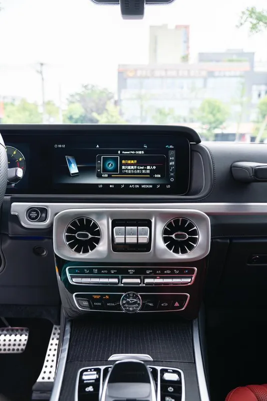 Mercedes-Benz G-Class 2021 G 500 interior photo 14 Mercedes-Benz G-Class 2021 G 500 interior photo 14