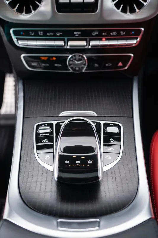 Mercedes-Benz G-Class 2021 G 500 interior photo 15 Mercedes-Benz G-Class 2021 G 500 interior photo 15