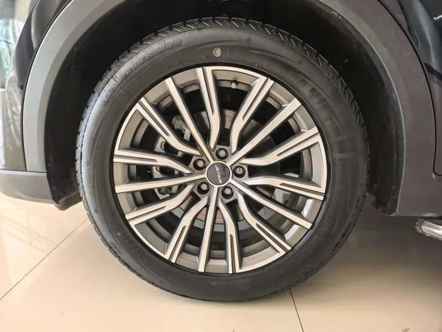 Jetour X70 PLUS 2024 Champion Edition 1.5T DCT Champion MAX 5 seat interior photo 11 Jetour X70 PLUS 2024 Champion Edition 1.5T DCT Champion MAX 5 seat interior photo 11