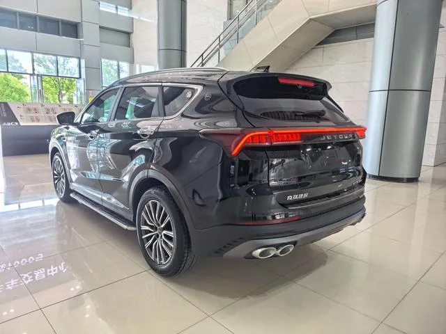 Jetour X70 PLUS 2024 Champion Edition 1.5T DCT Champion MAX 5 seat interior photo 15 Jetour X70 PLUS 2024 Champion Edition 1.5T DCT Champion MAX 5 seat interior photo 15