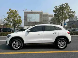 Mercedes-Benz GLA 2022 Reforma GLA 200 interior foto 9