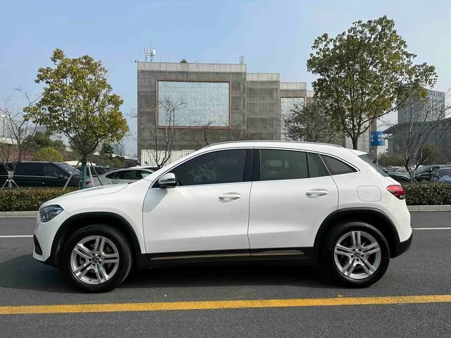 Mercedes-Benz GLA 2022 Reforma GLA 200 interior foto 9