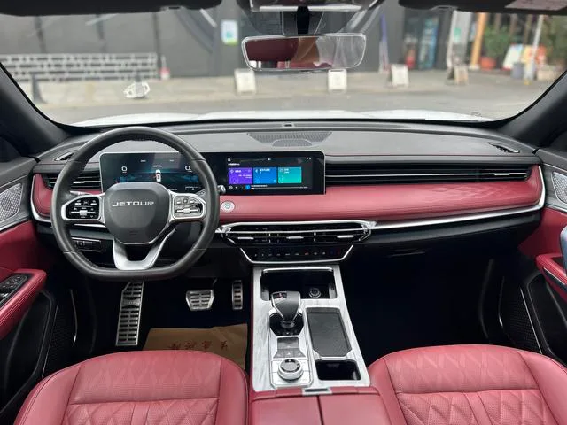Jetour X70 PLUS 2023 1.6T DCT Strong person 5 seat interior photo 14