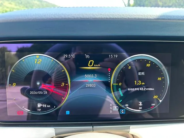 Mercedes-Benz E-Class (Imported) 2021 Reforma E 260 Coupé interior foto 20 Mercedes-Benz E-Class (Imported) 2021 Reforma E 260 Coupé interior foto 20