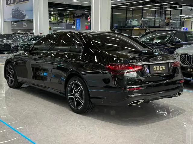 Mercedes-Benz E-Class (Imported) 2022 E 260 Спортивная версия моды интерьер фото 6