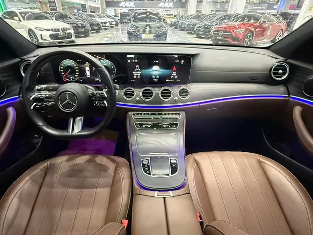 Mercedes-Benz E-Class (Imported) 2022 E 260 Спортивная версия моды интерьер фото 9