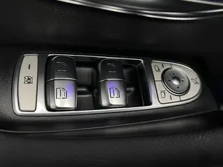 Mercedes-Benz E-Class (Imported) 2022 E 300 Edición deportiva de lujo interior foto 15 Mercedes-Benz E-Class (Imported) 2022 E 300 Edición deportiva de lujo interior foto 15