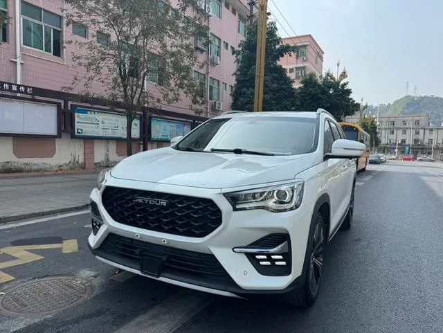 Jetour X90 2021 1.6T DCT Versión Shadow Zun 6 Asiento exterior foto 1 Jetour X90 2021 1.6T DCT Versión Shadow Zun 6 Asiento exterior foto 1
