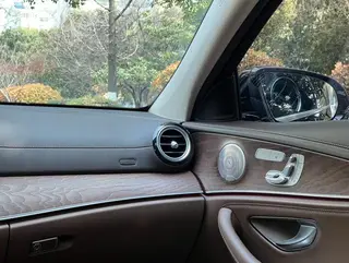 Mercedes-Benz E-Class 2023 E 300 L Люксовый Седан интерьер фото 20