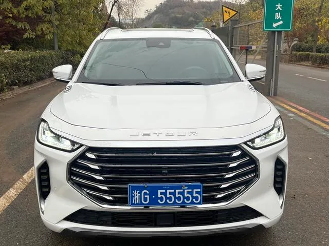 Jetour X70 PLUS 2021 Zhuge 1.6T DCT Kongming 7 seat exterior photo 2