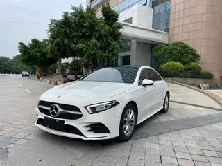 Mercedes-Benz A-Class 2021 A 200 L Sport Sedan Fashion Edition exterior photo 1