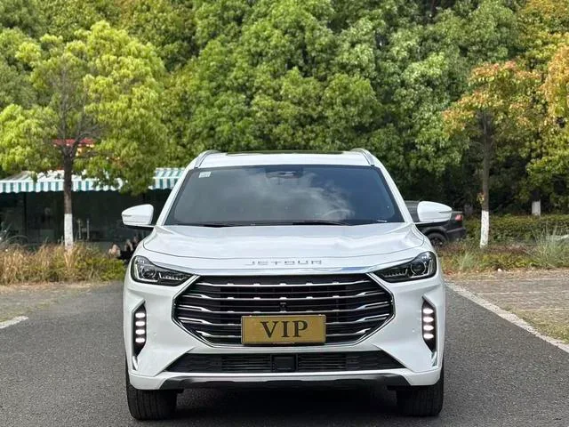 Jetour X70 PLUS 2021 Zhuge 1.6T DCT Wuhou 5 seat exterior photo 2 Jetour X70 PLUS 2021 Zhuge 1.6T DCT Wuhou 5 seat exterior photo 2