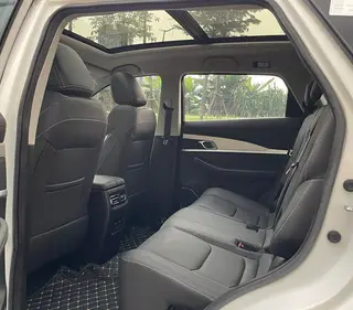 Jetour X70 2022 1.5T DCT Yue Hline Edition 5 seat interior photo 6 Jetour X70 2022 1.5T DCT Yue Hline Edition 5 seat interior photo 6