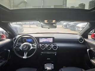 Mercedes-Benz A-Class 2023 A 200 L Sport Sedan Fashion Edition interior photo 8 Mercedes-Benz A-Class 2023 A 200 L Sport Sedan Fashion Edition interior photo 8