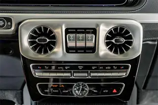 Mercedes-Benz G-Class 2024 G 500 intérieur photo 16