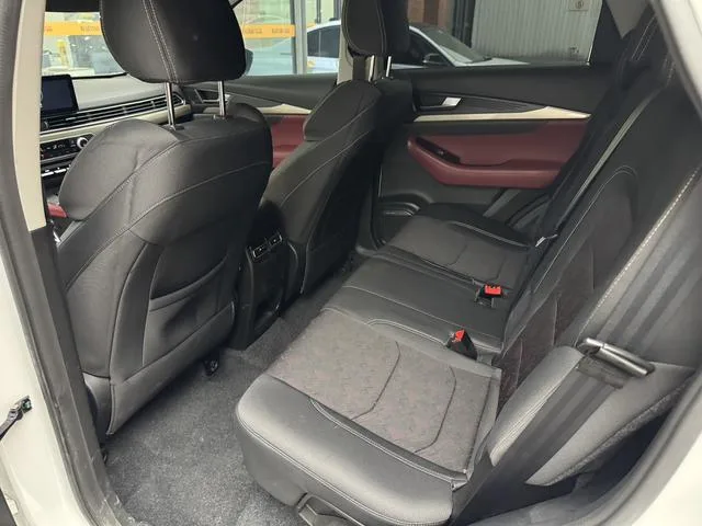 Jetour X70 2024 1.5T DCT Enjoyment Edition 7 seat exterior photo 10