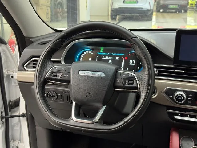 Jetour X70 2024 1.5T DCT Enjoyment Edition 7 seat interior photo 13