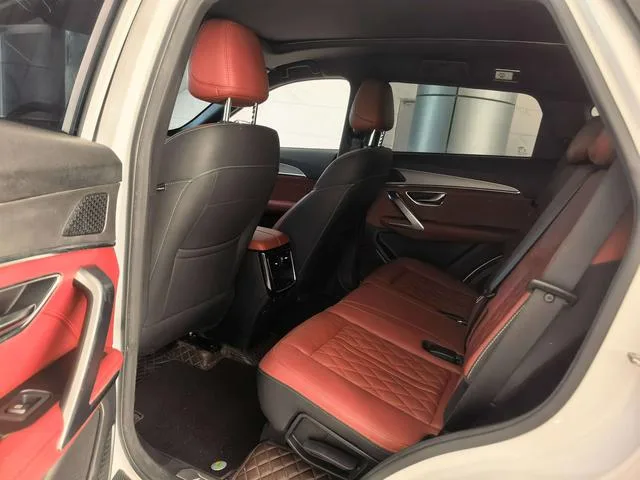 Jetour X70 PLUS 2024 Champion Edition 1.5T DCT Champion PRO 5 seat interior photo 19
