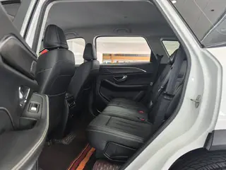 Jetour X90 2022 Zilong 2.0T DCT Huwei Edition 5 seat interior photo 10 Jetour X90 2022 Zilong 2.0T DCT Huwei Edition 5 seat interior photo 10