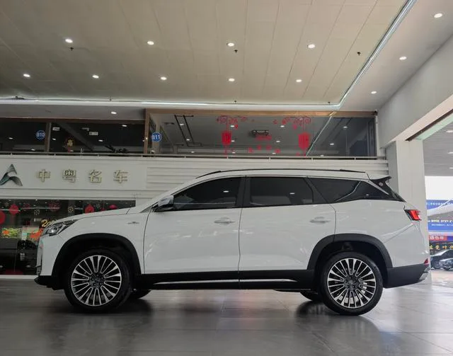 Jetour X90 2022 Zilong 2.0T DCT Huwei Edition 5 seat interior photo 16 Jetour X90 2022 Zilong 2.0T DCT Huwei Edition 5 seat interior photo 16