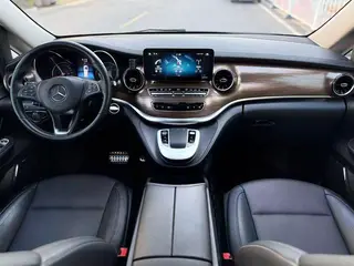 Mercedes-Benz V-Class 2021 V 260 L Edición de lujo de batalla larga interior foto 13