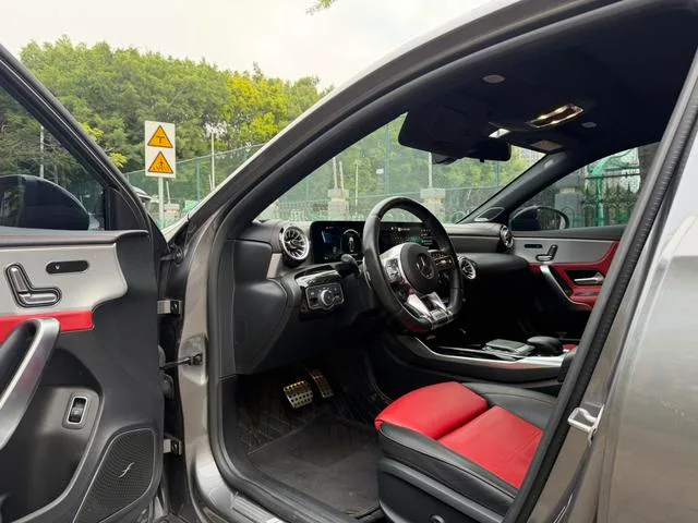 Mercedes-Benz A-Class AMG 2022 AMG A 35 L 4MATIC extérieur photo 4