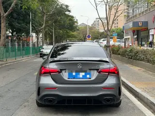 Mercedes-Benz A-Class AMG 2022 AMG A 35 L 4MATIC intérieur photo 16