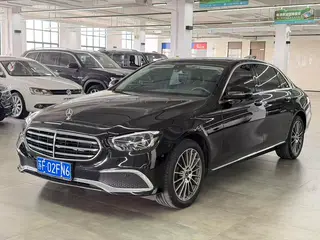 Mercedes-Benz E-Class 2023 E 260 L Coche exterior foto 1