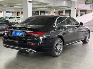 Mercedes-Benz E-Class 2023 E 260 L Coche interior foto 9