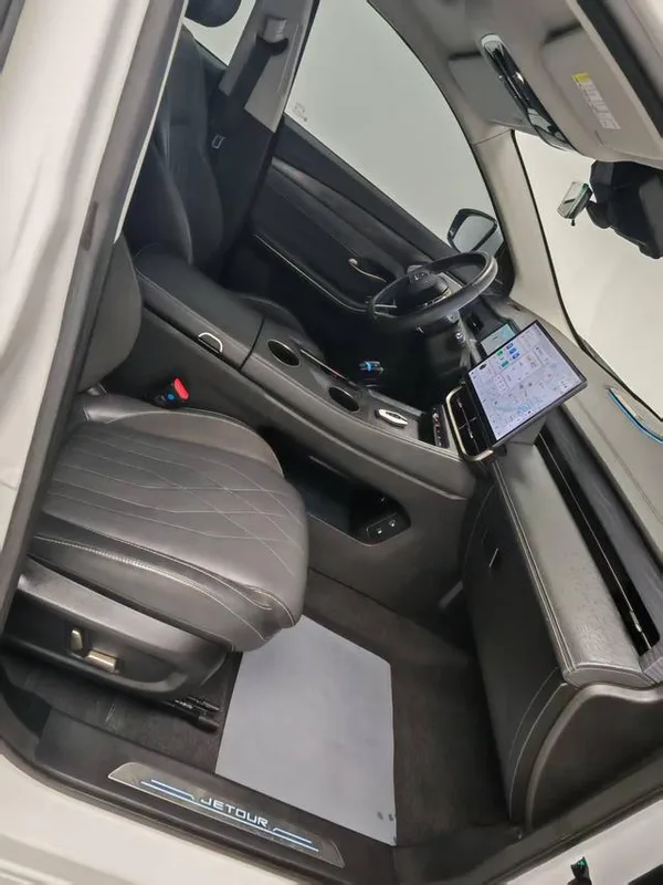 Jetour X90 PRO 2024 2.0TD DCT Premium Edition interior photo 11