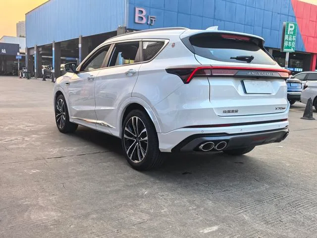Jetour X70 PLUS 2023 1.6T DCT Strong person PLUS 5 seat exterior photo 7 Jetour X70 PLUS 2023 1.6T DCT Strong person PLUS 5 seat exterior photo 7