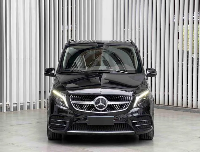 Mercedes-Benz V-Class 2022 V 260 L Long Wheelbase Deluxe Edition exterior photo 2 Mercedes-Benz V-Class 2022 V 260 L Long Wheelbase Deluxe Edition exterior photo 2