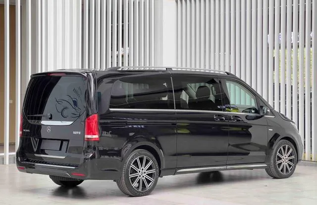 Mercedes-Benz V-Class 2022 V 260 L Long Wheelbase Deluxe Edition exterior photo 4 Mercedes-Benz V-Class 2022 V 260 L Long Wheelbase Deluxe Edition exterior photo 4