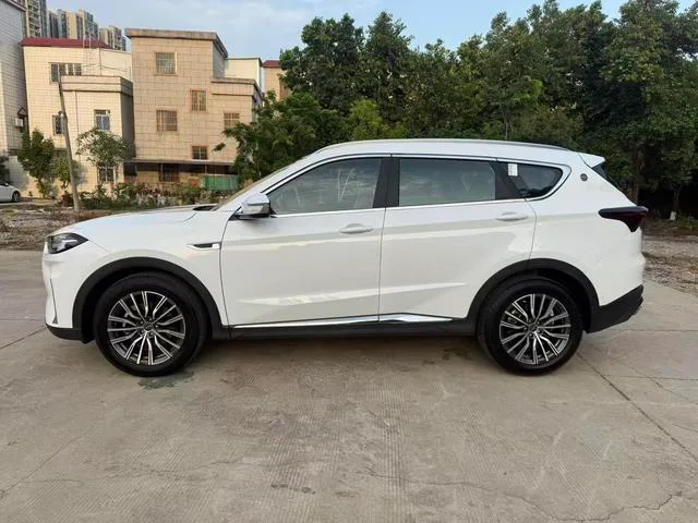 Jetour X70 PLUS 2023 1.5T DCT Brave person PLUS 5 seat interior photo 7 Jetour X70 PLUS 2023 1.5T DCT Brave person PLUS 5 seat interior photo 7
