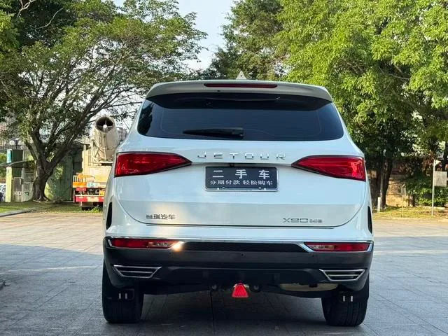 Jetour X90 2019 1.5T Auto Smart 5 seat China V exterior photo 6 Jetour X90 2019 1.5T Auto Smart 5 seat China V exterior photo 6