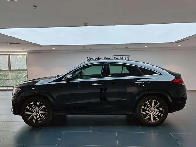 Mercedes-Benz GLE Coupe 2023 GLE 350 4MATIC Coupé SUV Estilo de moda exterior foto 6 Mercedes-Benz GLE Coupe 2023 GLE 350 4MATIC Coupé SUV Estilo de moda exterior foto 6