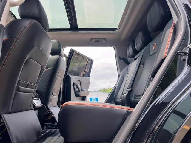 Jetour Jietu Freedom 2025 2.0TD XWD Conquérir intérieur photo 6 Jetour Jietu Freedom 2025 2.0TD XWD Conquérir intérieur photo 6