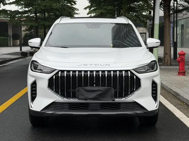 Jetour X70 PLUS 2024 Champion Edition 1.5T DCT Champion MAX 5 seat exterior photo 2 Jetour X70 PLUS 2024 Champion Edition 1.5T DCT Champion MAX 5 seat exterior photo 2